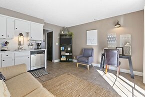 Branson Vacation Station - Charming 1 BDR Condo in the Middle of Every