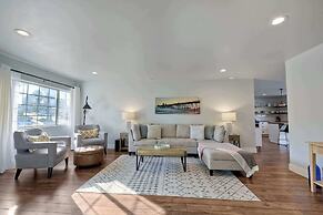 Immaculate 3 BDR in Oceanside Private Pool & Spa