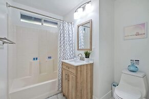 Immaculate 3 BDR in Oceanside Private Pool & Spa