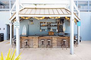 Resort Bungalow Private Boardwalk to the Ocean!