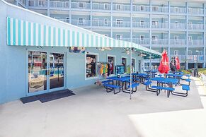 Resort Bungalow Private Boardwalk to the Ocean!