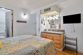 Paradise in the Pines