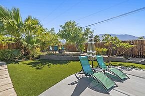 3 BDR Desert Oasis in the Heart of Palm Springs!