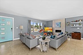 3 BDR Desert Oasis in the Heart of Palm Springs!