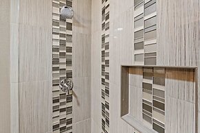 3 BDR Desert Oasis in the Heart of Palm Springs!