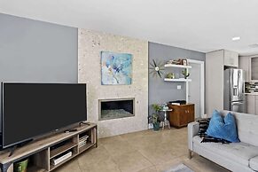 3 BDR Desert Oasis in the Heart of Palm Springs!