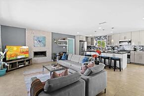 3 BDR Desert Oasis in the Heart of Palm Springs!