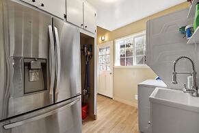 NEW Zephyr Cove Zen - Hot tub & Summer Pool
