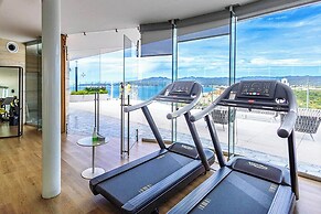 NEW Beachfront Marítima Condos 2 Pools