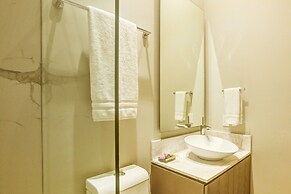 NEW Beachfront Marítima Condos 2 Pools