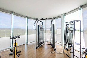 NEW Beachfront Marítima Condos 2 Pools