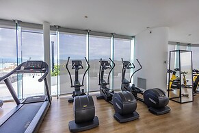 NEW Beachfront Marítima Condos 2 Pools