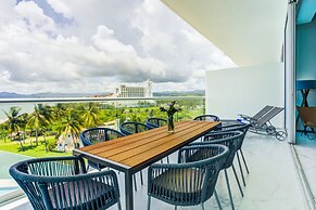 NEW Beachfront Marítima Condos 2 Pools