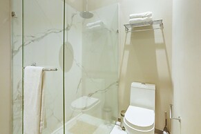 NEW Beachfront Marítima Condos 2 Pools