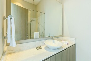 NEW Beachfront Marítima Condos 2 Pools