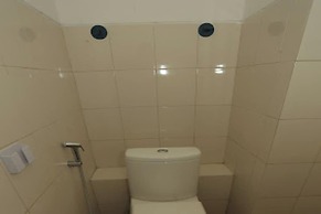 OYO Life 92859 Biant House