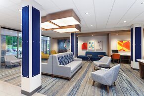 Holiday Inn Express & Suites Reedsburg - Dells Area by IHG