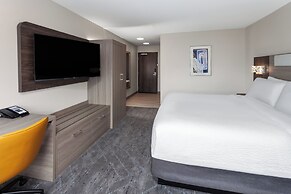Holiday Inn Express & Suites Reedsburg - Dells Area by IHG