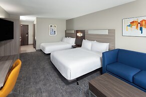 Holiday Inn Express & Suites Reedsburg - Dells Area by IHG