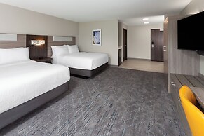 Holiday Inn Express & Suites Reedsburg - Dells Area by IHG