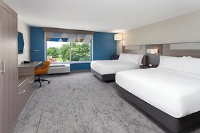 Holiday Inn Express & Suites Reedsburg - Dells Area by IHG