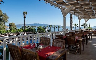 Golden Beach Resort & Spa