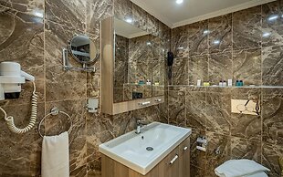 Golden Beach Resort & Spa