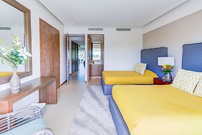 NEW Beach Club Game Room Cinema Condos