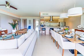 NEW Beach Club Game Room Cinema Condos