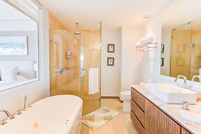 NEW Beach Club Game Room Cinema Condos