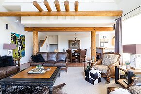 Saddle Ridge V2 3 Bedroom Condo by Moonlight Basin Lodging