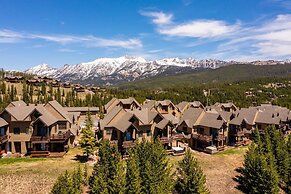 Saddle Ridge V2 3 Bedroom Condo by Moonlight Basin Lodging