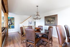 Saddle Ridge V2 3 Bedroom Condo by Moonlight Basin Lodging
