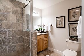 Saddle Ridge V2 3 Bedroom Condo by Moonlight Basin Lodging