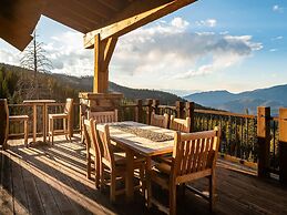 30 Spur Road 6 Bedroom Home by Moonlight Basin Lodging