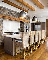 30 Spur Road 6 Bedroom Home by Moonlight Basin Lodging