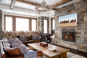 30 Spur Road 6 Bedroom Home by Moonlight Basin Lodging
