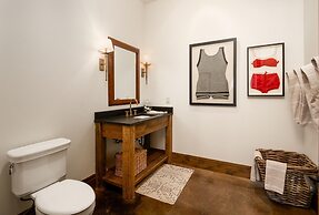 30 Spur Road 6 Bedroom Home by Moonlight Basin Lodging