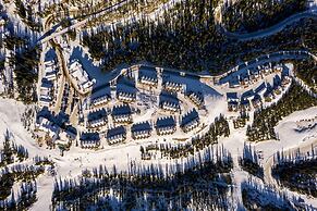 Saddle Ridge D1 3 Bedroom Condo by Moonlight Basin Lodging