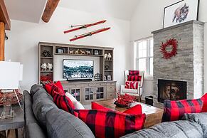 Saddle Ridge D1 3 Bedroom Condo by Moonlight Basin Lodging