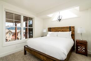 Saddle Ridge D1 3 Bedroom Condo by Moonlight Basin Lodging