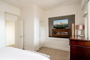 Saddle Ridge D1 3 Bedroom Condo by Moonlight Basin Lodging