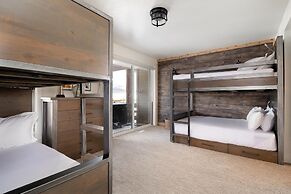 Saddle Ridge D1 3 Bedroom Condo by Moonlight Basin Lodging