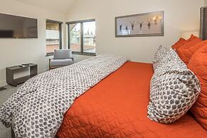 18 Alpine Bend 6 Bedroom Home by Moonlight Basin Lodging