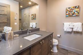 18 Alpine Bend 6 Bedroom Home by Moonlight Basin Lodging