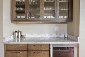 18 Alpine Bend 6 Bedroom Home by Moonlight Basin Lodging