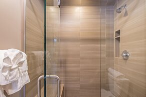 18 Alpine Bend 6 Bedroom Home by Moonlight Basin Lodging