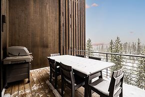 8a Treeline 5 Bedroom Home by Moonlight Basin Lodging