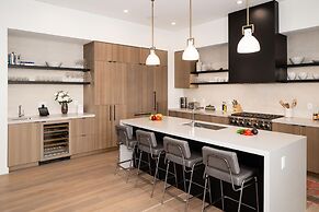 8a Treeline 5 Bedroom Home by Moonlight Basin Lodging