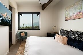 12a Treeline 5 Bedroom Townhouse by Moonlight Basin Lodging